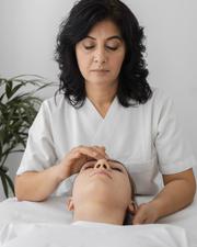 Ease Tension With an Indian Head Massage in Dublin
